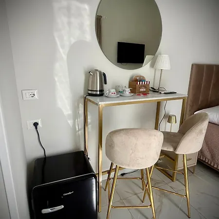 La Nuit Bed & Breakfast Naples